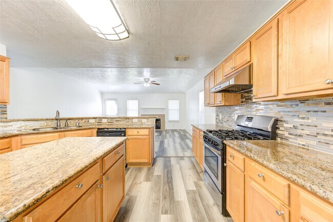 Foto del edificio - 7930 Northfork Hollow Ln