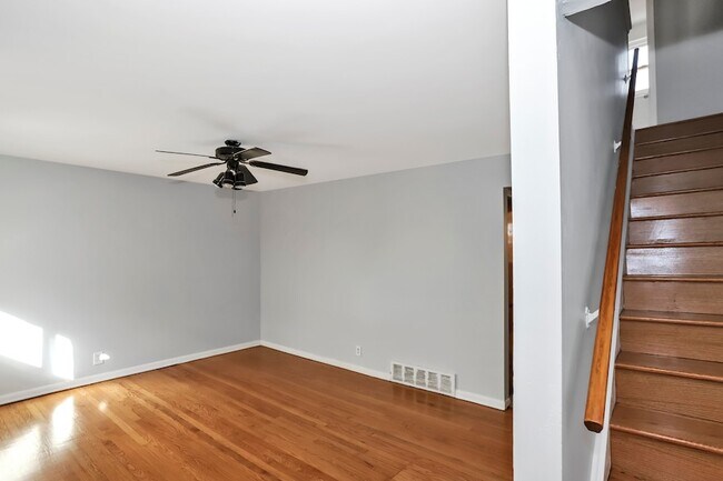 Foto del edificio - 4843 Elm St