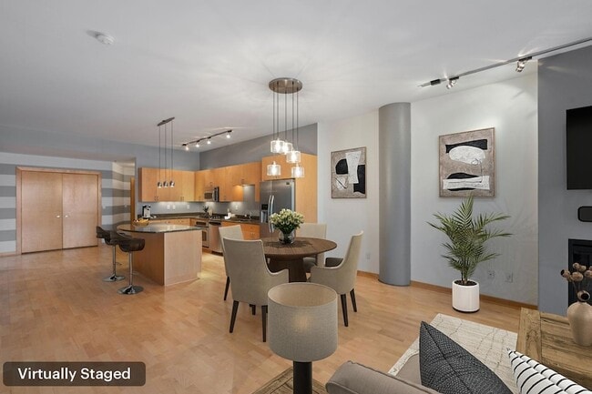 Building Photo - 401 N 2nd St