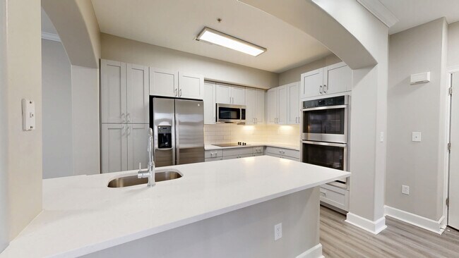 Interior Photo - Lenox Farms