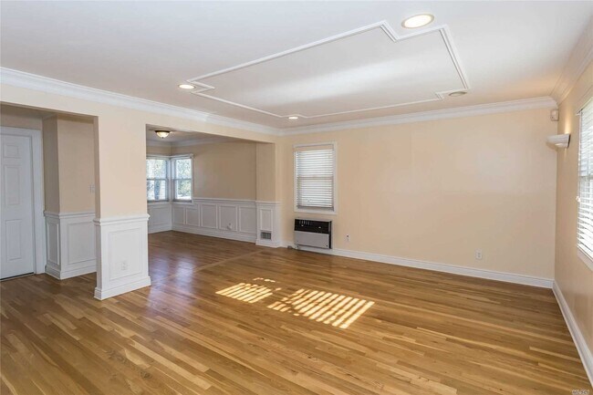 Building Photo - 78 Garden Dr