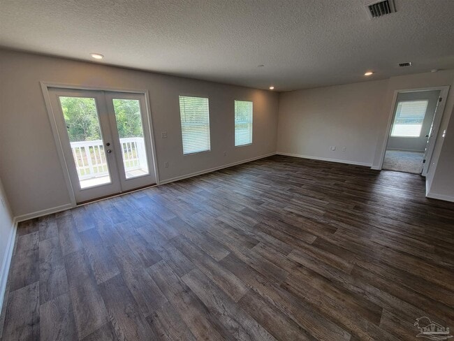 Building Photo - 5475 Merlin
