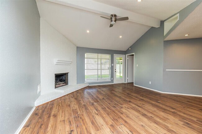 Foto del edificio - 19438 Cypress Harbor Dr