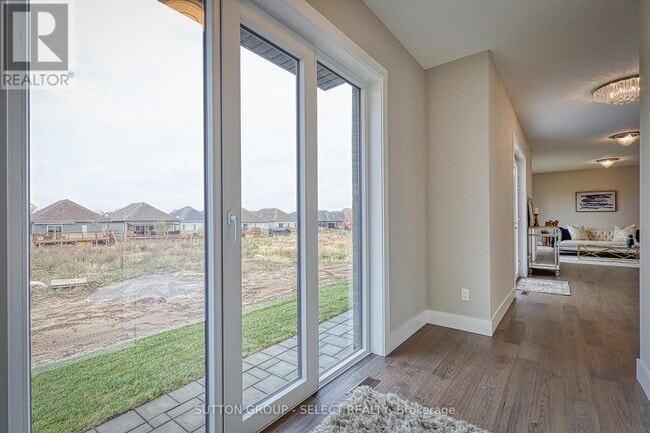 Building Photo - 19 Alexander Cir