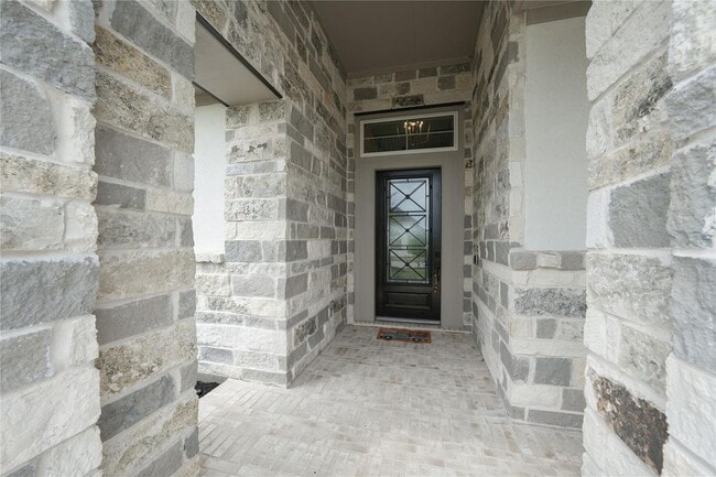 Building Photo - 413 Stratus View Ct