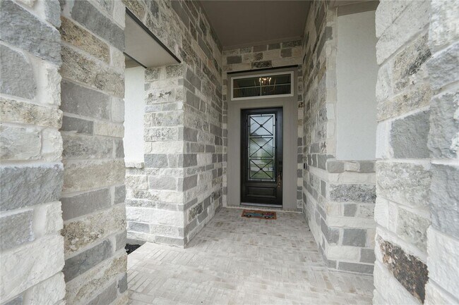 Foto del edificio - 413 Stratus View Ct