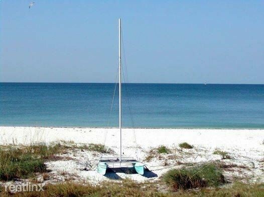 Foto del edificio - 880 Mandalay Ave