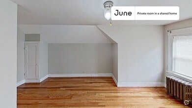 Building Photo - Private bedroom in 4 bed/1 bath Home