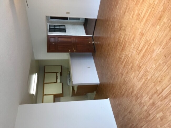 Foto del edificio - 534 Glenwood Rd