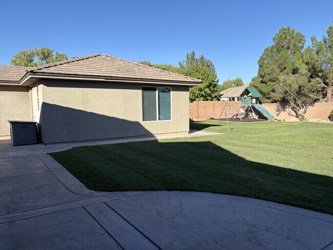 Building Photo - Hurricane Casita