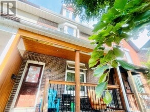Building Photo - 267 St Helens Ave
