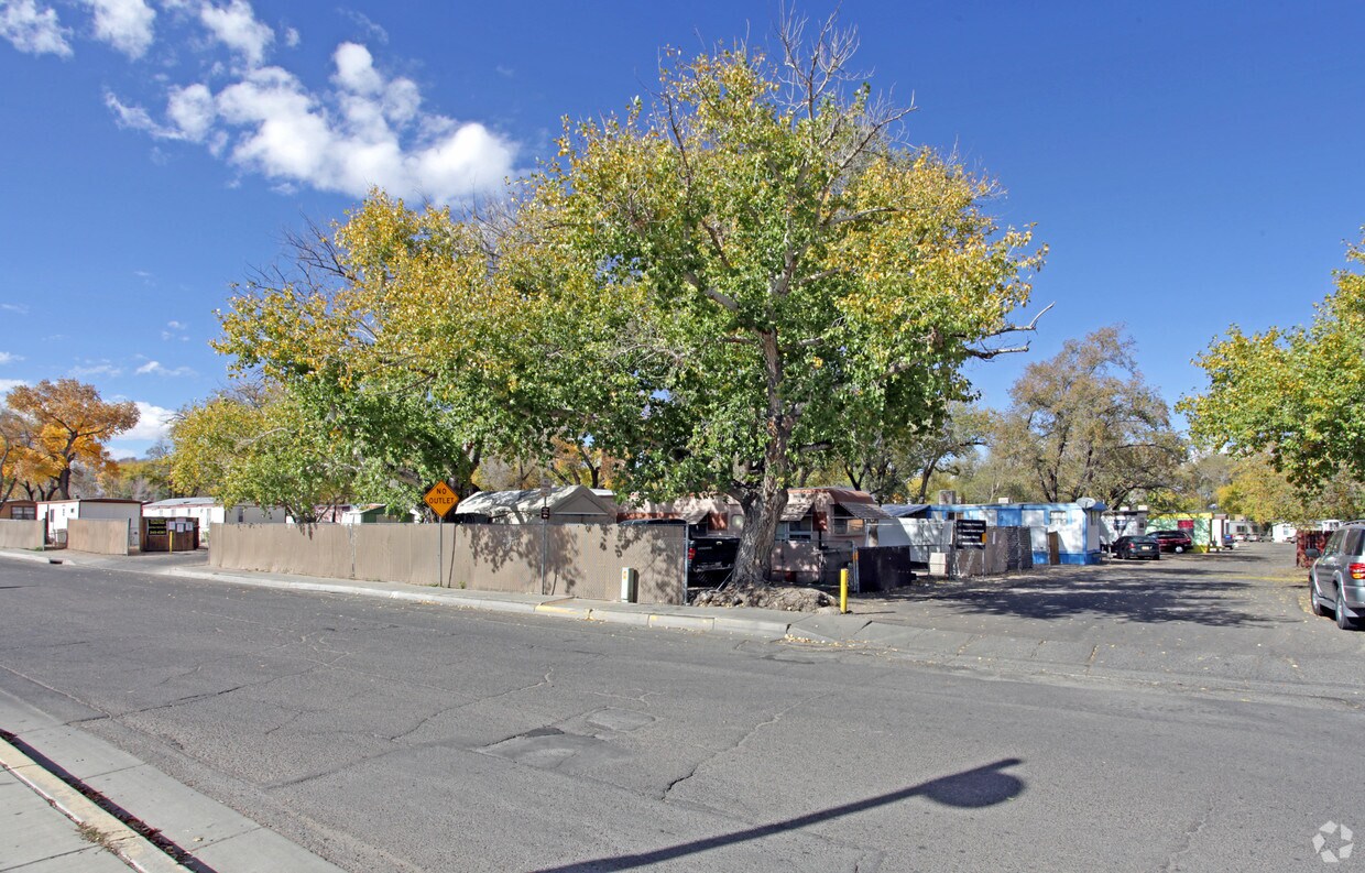 Rio Grande Mobile Home Park Apartments Albuquerque, NM