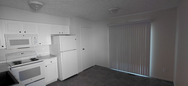 Building Photo - 2502 Thimbleberry Rd