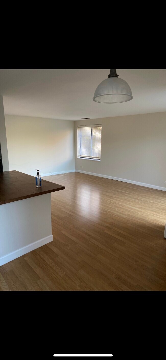 Foto del edificio - 425 Walnut Creek Ln