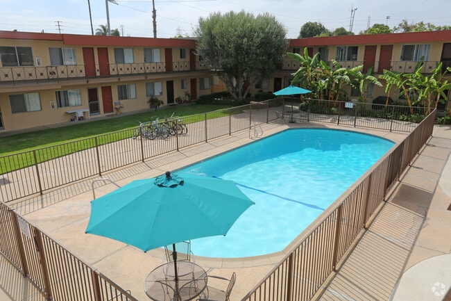 Piscina - Americana and Il Pompeii