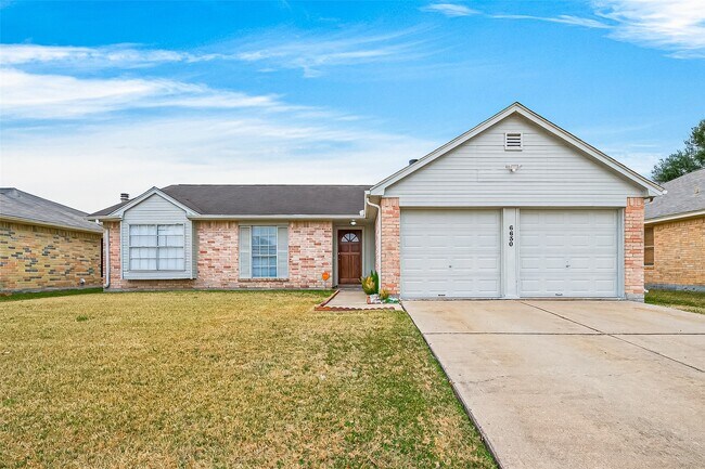 Foto del edificio - 6630 Harpers Dr