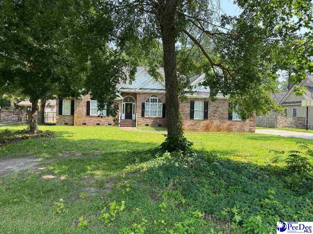 Primary Photo - 3401 Saxon Dr