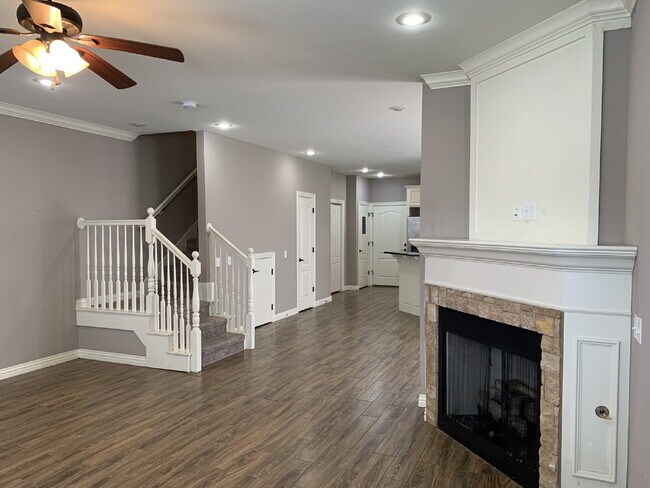 Foto del edificio - 4156 W Bradstreet Ln