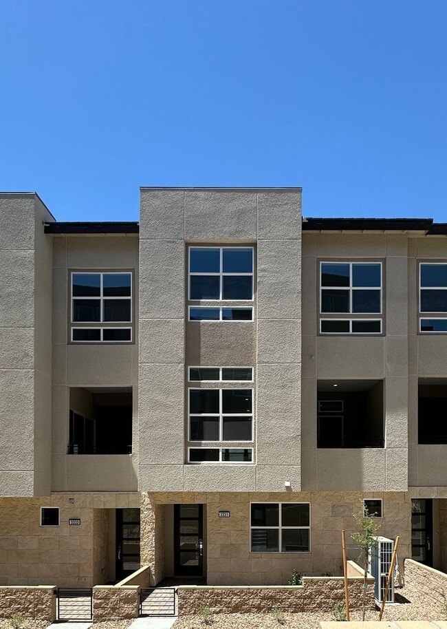 Building Photo - 3331 Esker Rdg Ave