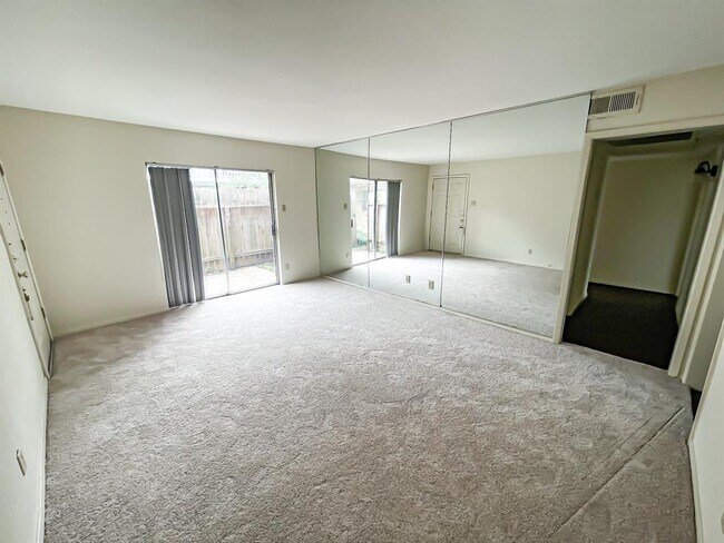 Foto del edificio - 4040 San Felipe St