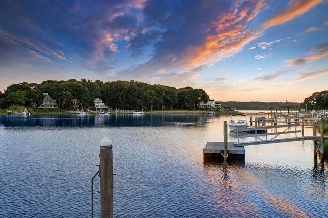 Building Photo - 54 Bay View Dr E