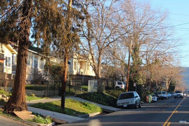 Foto del edificio - 4220 Carrington St