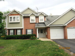 Building Photo - 352 Pembroke Ct