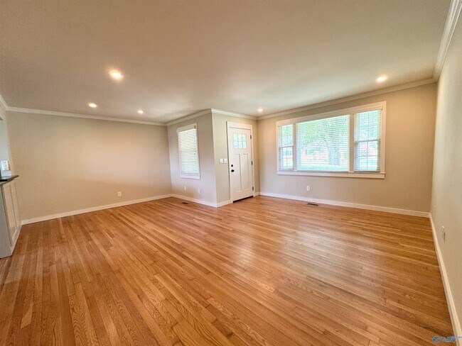 Foto del edificio - 6609 Chadwell Rd SW