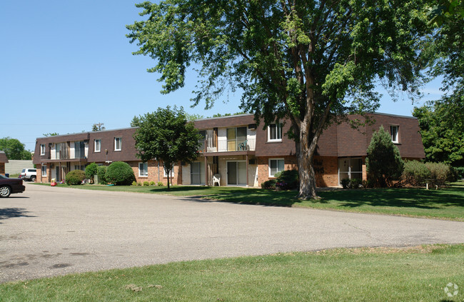 Building Photo - Chalet Apartments