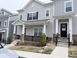 Building Photo - 57 Walnut Springs Dr