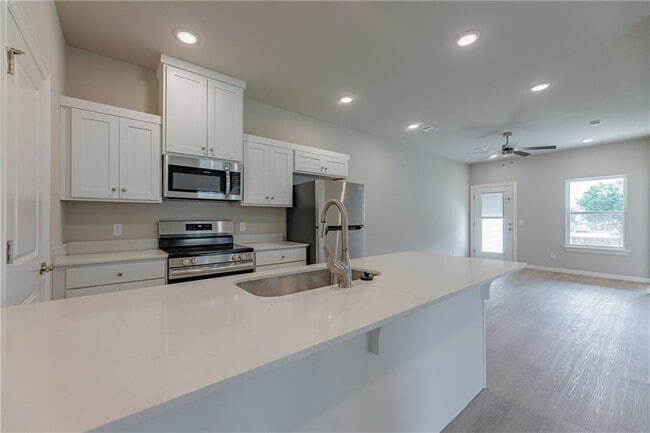 Foto del edificio - 1705 SW Casuarina Dr