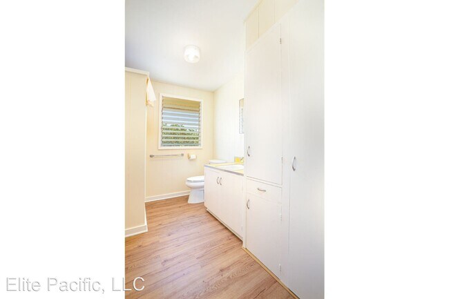 Building Photo - 3 br, 1 bath House - 2977 Aukoi Street