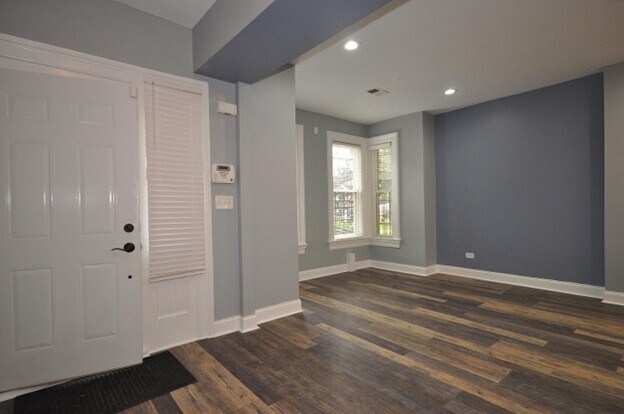 Foto del edificio - 622 E Oakwood Blvd