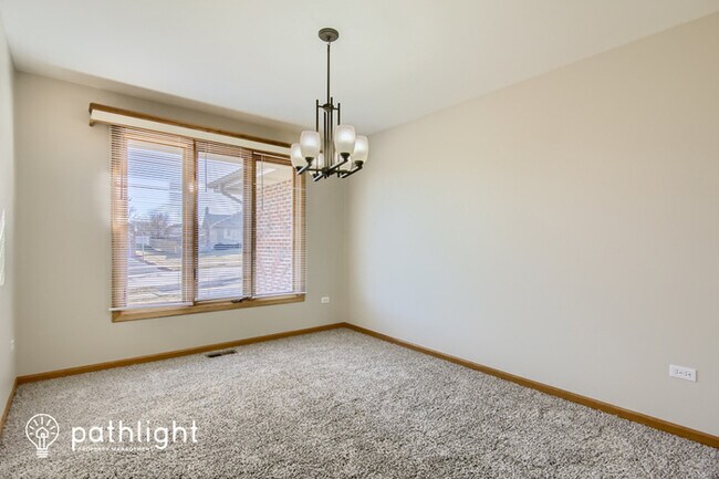 Foto del edificio - 19236 Thornham Ln, Mokena, IL, 60448
