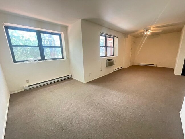 Building Photo - 55 Fieldstone Dr