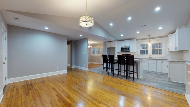 Building Photo - 5678 NC-102