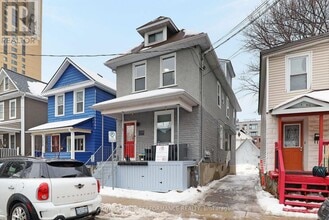 Building Photo - 123 Pamilla St