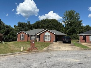 Building Photo - 2210 Egins Ct