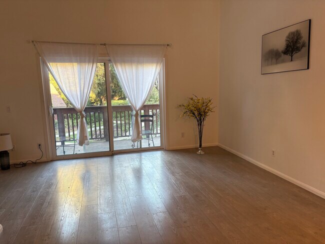 Building Photo - 7120 Carlson Cir