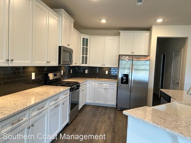 Building Photo - 3 br, 2.5 bath House - 637 Hickman Street