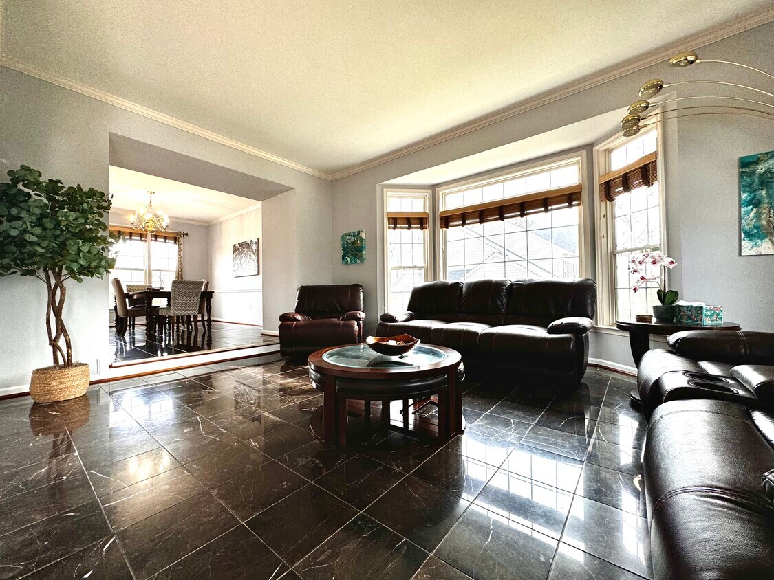 Primary Photo - 14202 Hartwood Ct