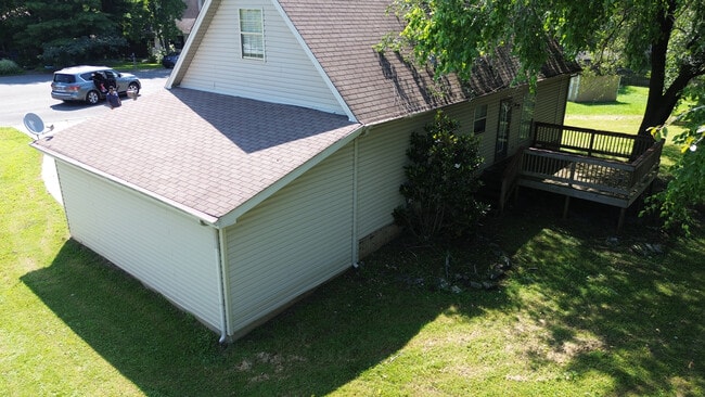 Building Photo - 1107 Falling Tree Ct