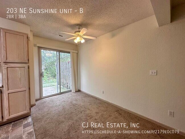 Foto del edificio - 203 NE Sunshine St