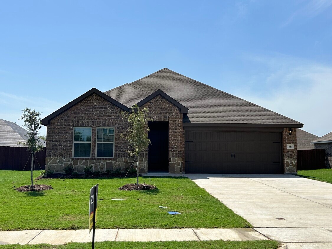 1831 Pecan Valley Dr, Kaufman, TX 75142 House Rental in Kaufman, TX