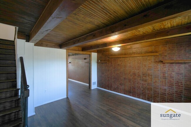 Foto del edificio - 217 W Edgevale Rd