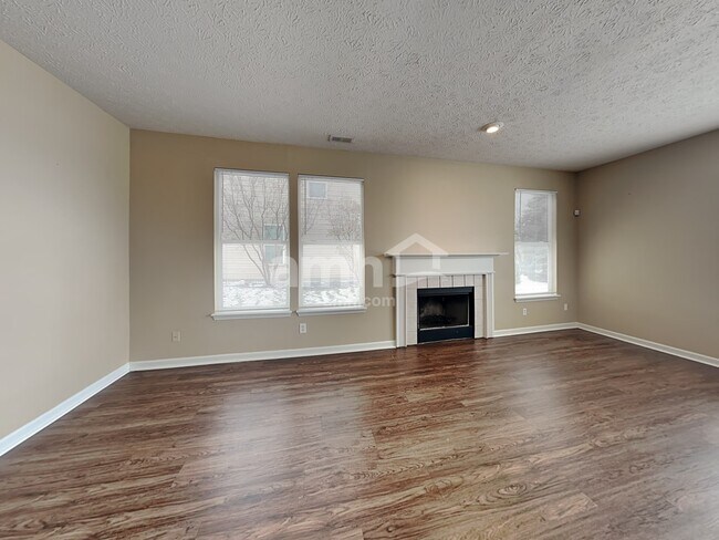 Foto del edificio - 6534 Amherst Way