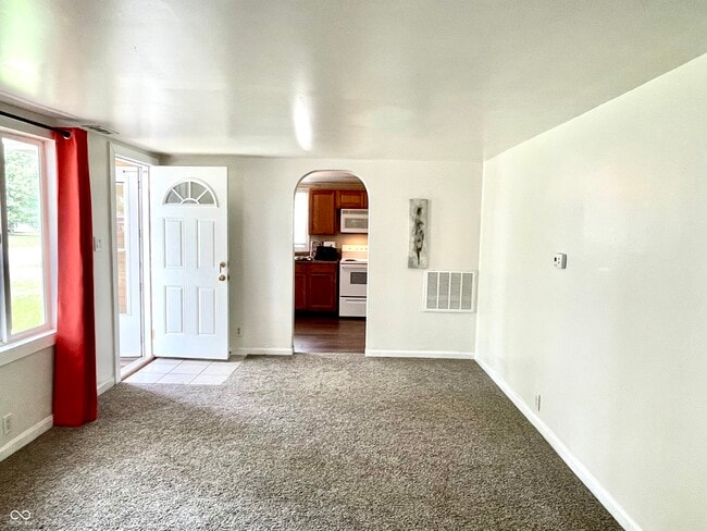 Building Photo - 1704 S Lindell Dr