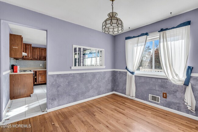 Foto del edificio - 353 Cokes Dr