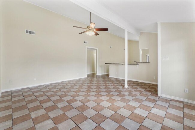 Foto del edificio - 8330 Saylynn Ln