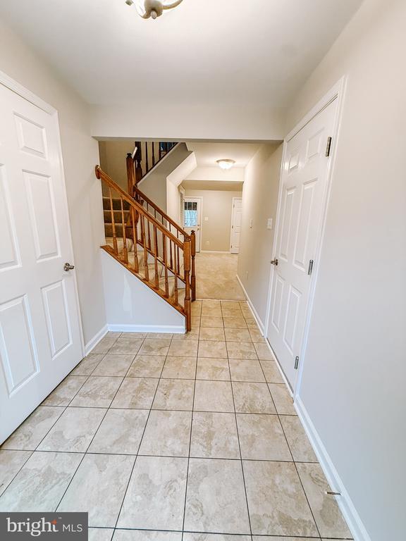 Foto del edificio - 4704 Turnberry Dr